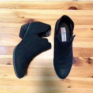 BLONDO Waterproof Black Leather Ankle Boots